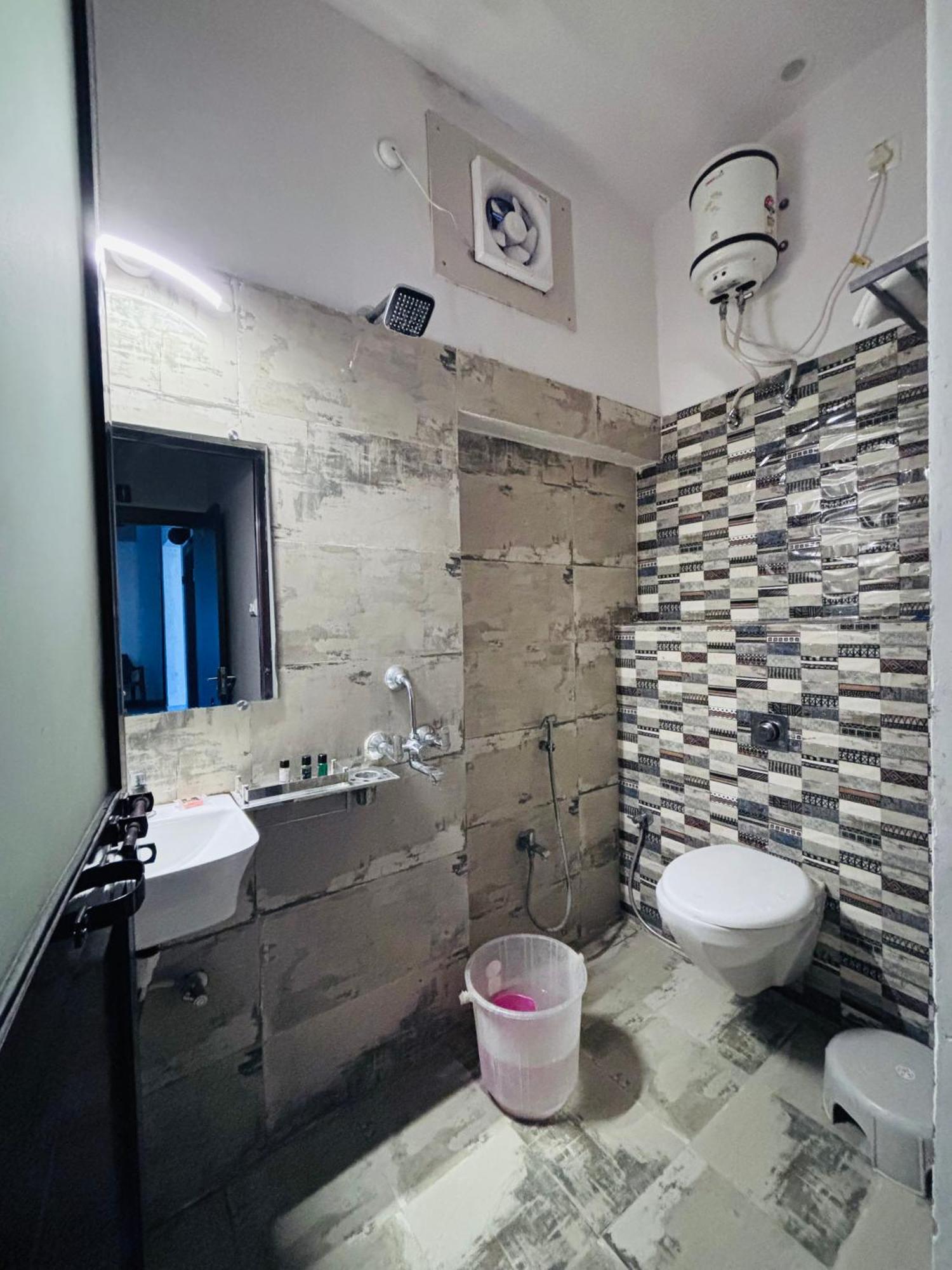 Hotel Ps Residency Varanasi Bagian luar foto